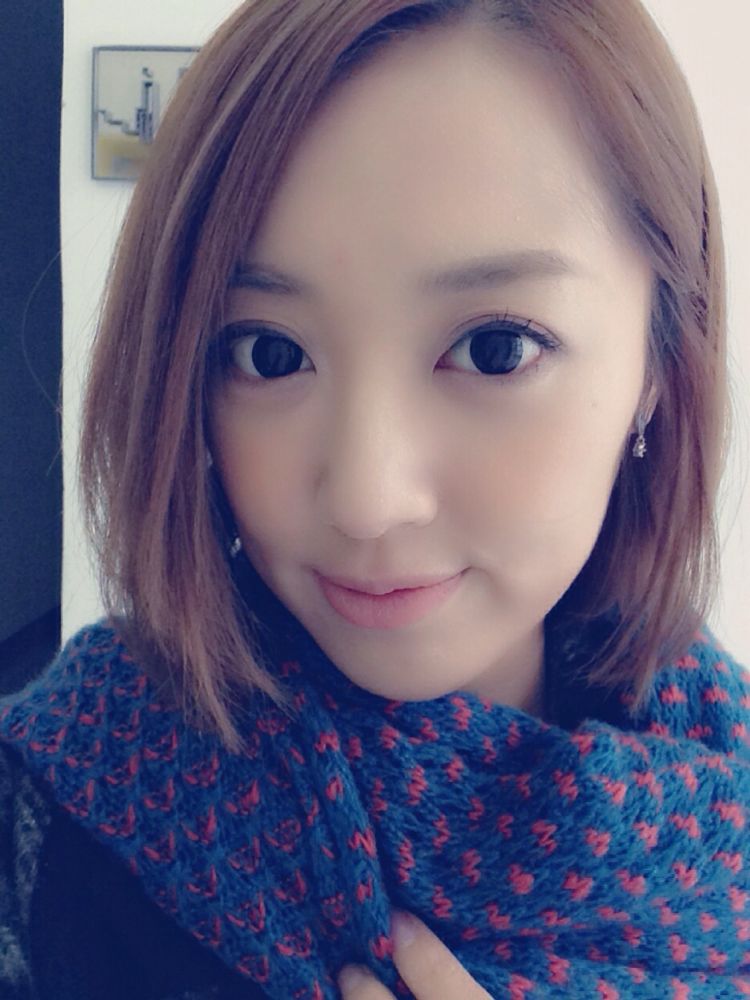 I am a Chinese girl from hongkong, my hobby is widespread, like making friends, like music, food, tr